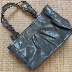 COACH Patent Leather Pleated Gallery Tote Handbag Purse F13761